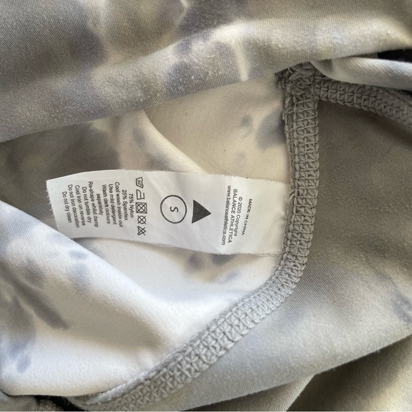 Balance Athletica vitality cloud leggings - Picture 3 of 4